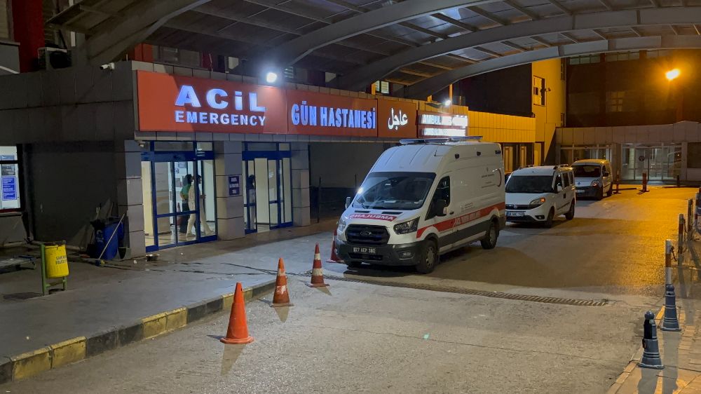    Gaziantep’te 35 milyon liralık  altın gasp eden şahıslar polise ateşle karşılık verdi 4 polis yaralandı