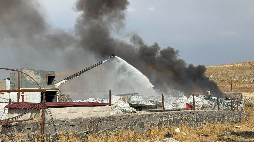  Gaziantep'te geri dönüşüm fabrikasında yangın