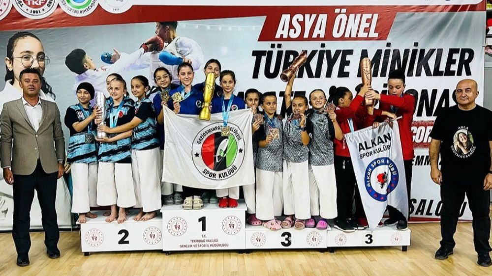 Gaziosmanpaşa Belediyesi Karate Takımı, Türkiye Şampiyonu Oldu