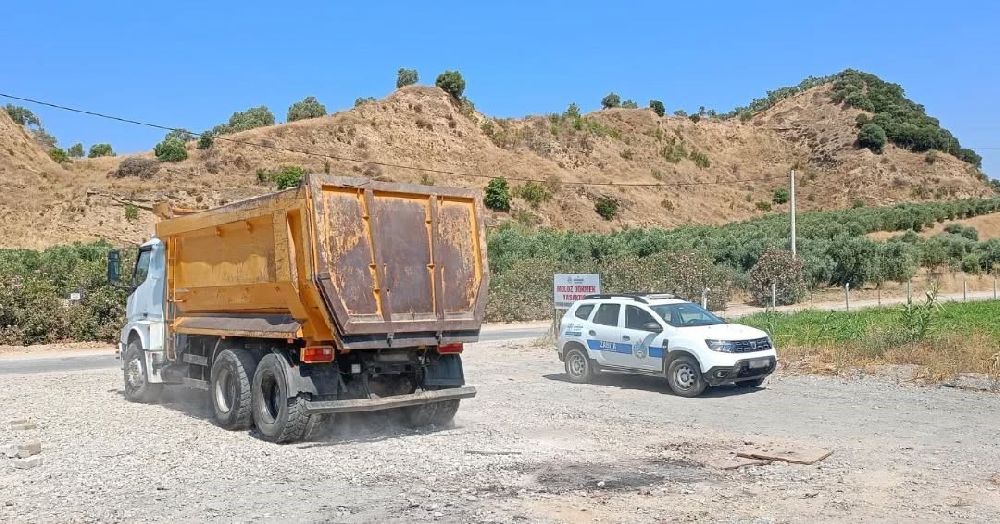 Germencik’te moloz mesaisi