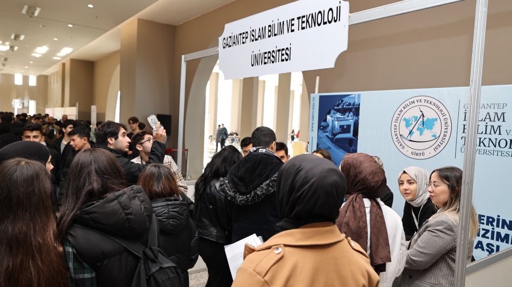 GİBTÜ üniversite tercih günleri’nde adaylarla buluşuyor
