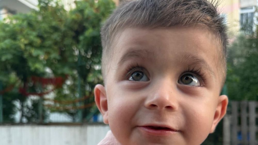 Göktürk bebek kendisine uzanacak yardım elini bekliyor