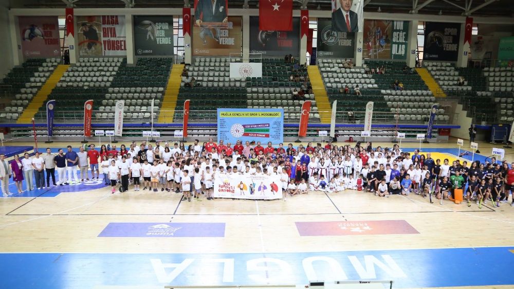 GSB yaz spor okulları açıldı