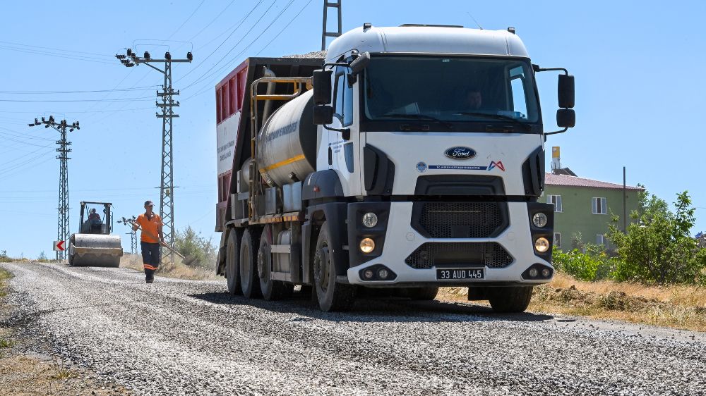 Gülnar kırsalında ulaşımın kalitesi arttırıldı