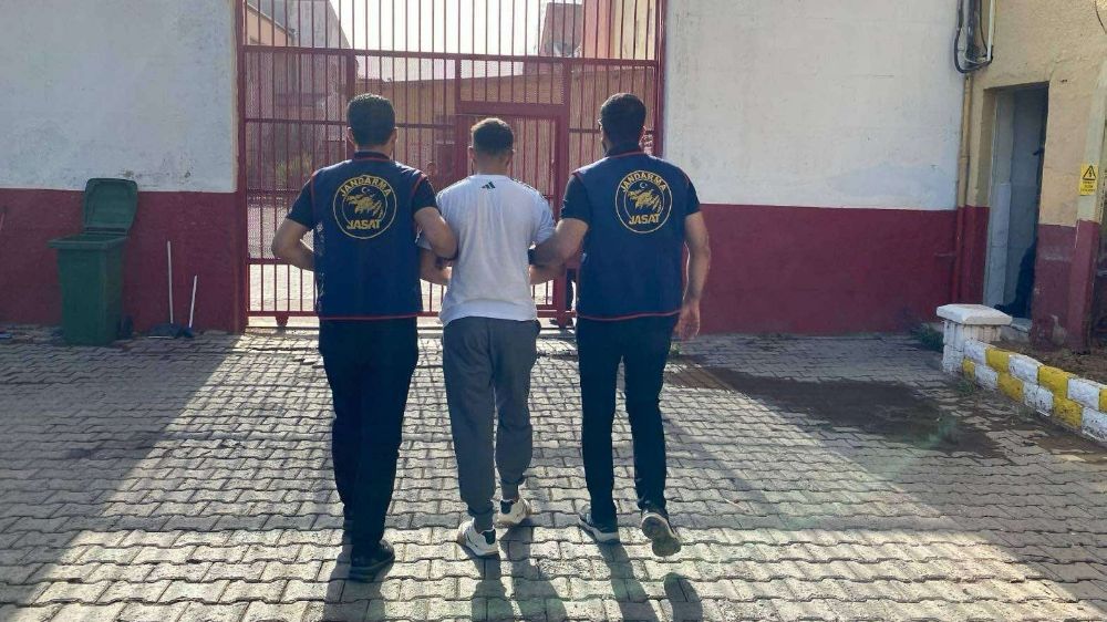Hapis cezasıyla aranan şahıs Efeler’de yakalandı