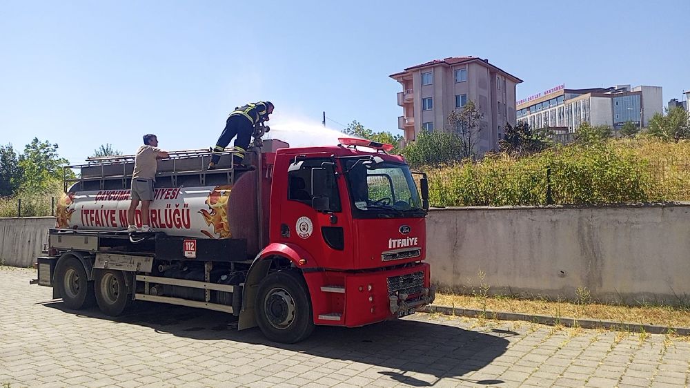 Hastane yakınında yangın paniği
