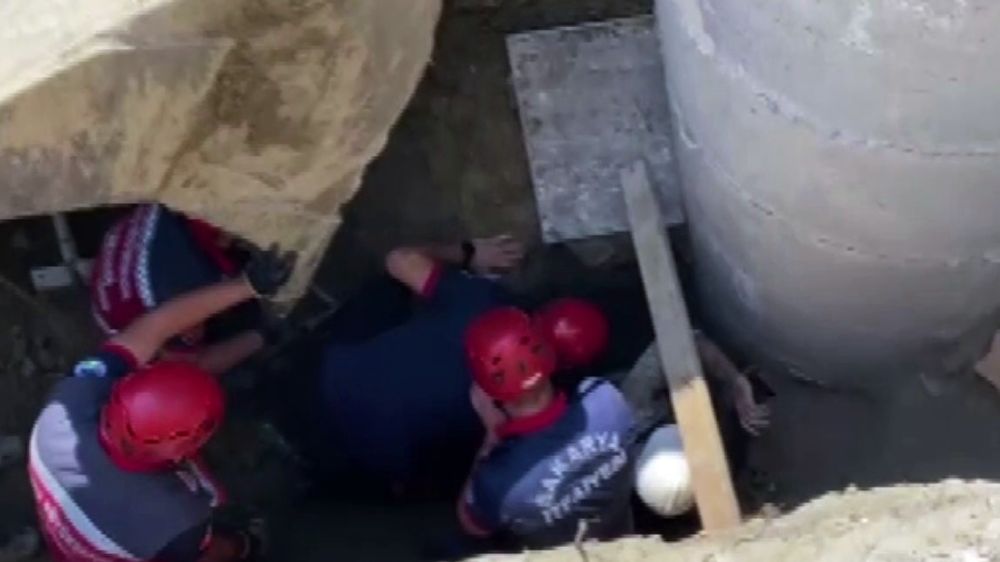 İnşaat alanında göçük: Bir işçi toprak altında kaldı