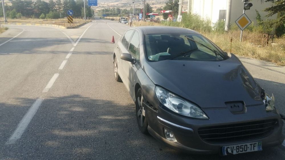 Isparta'da iki otomobil çarpıştı: 1 yaralı