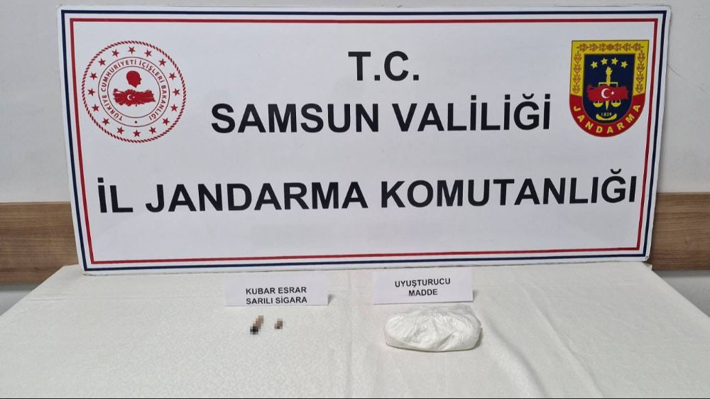 Jandarmanın arama yaptığı araçta uyuşturucu ele geçirildi: 3 gözaltı