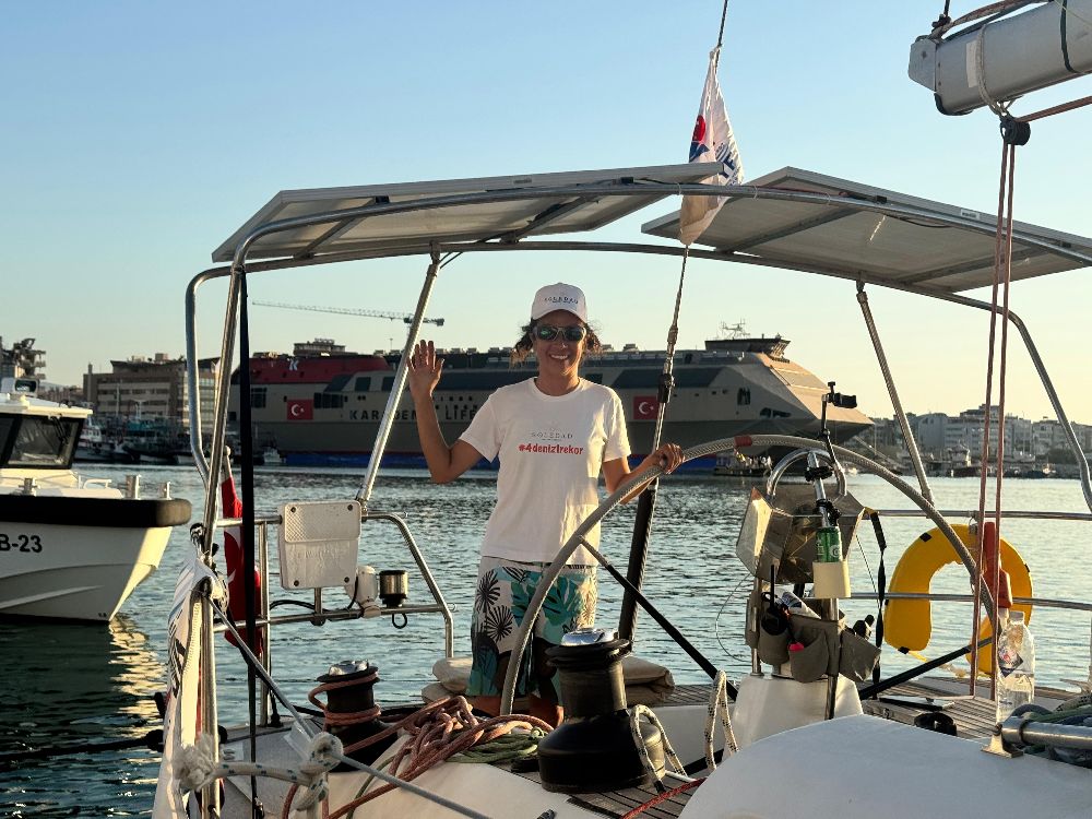 Kadın yelkenci, 1500 deniz milini 15 gün 6 saat 41 dakikada aştı