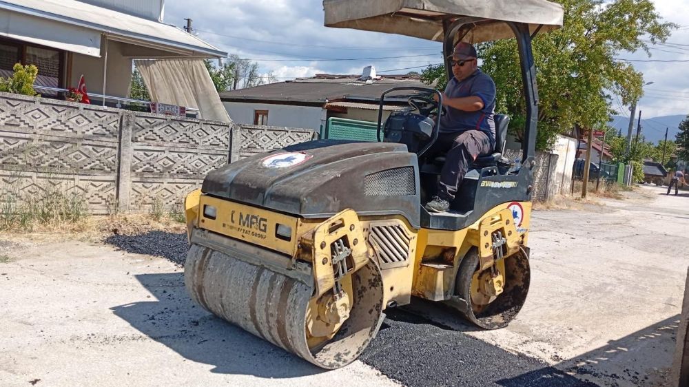  Kaldırım düzenlemeleri devam ediyor