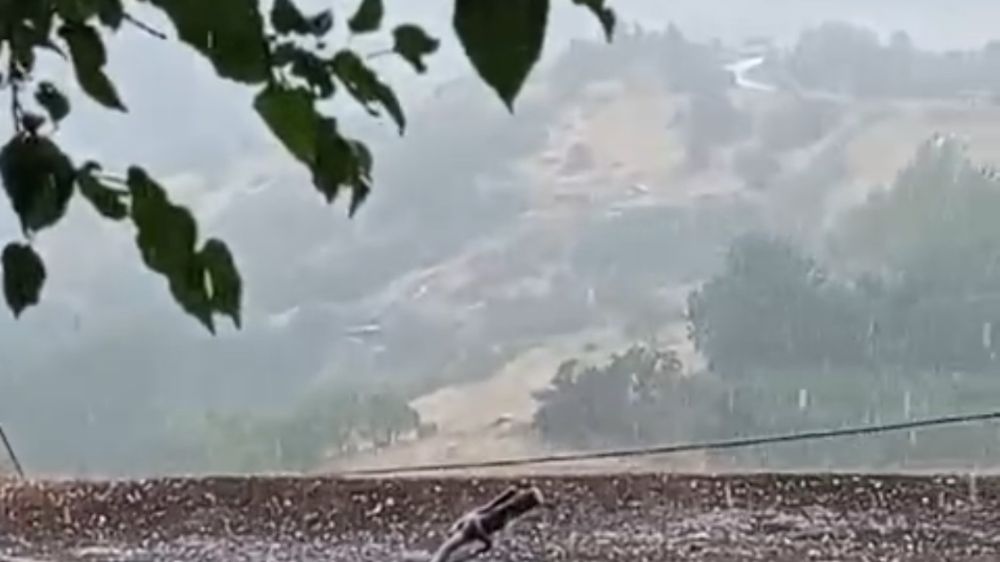  Karakoçan'da dolu yağışı