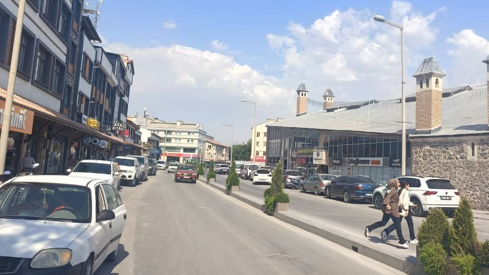 Karapınar’da termometreler 41.5 dereceyi gösterdi