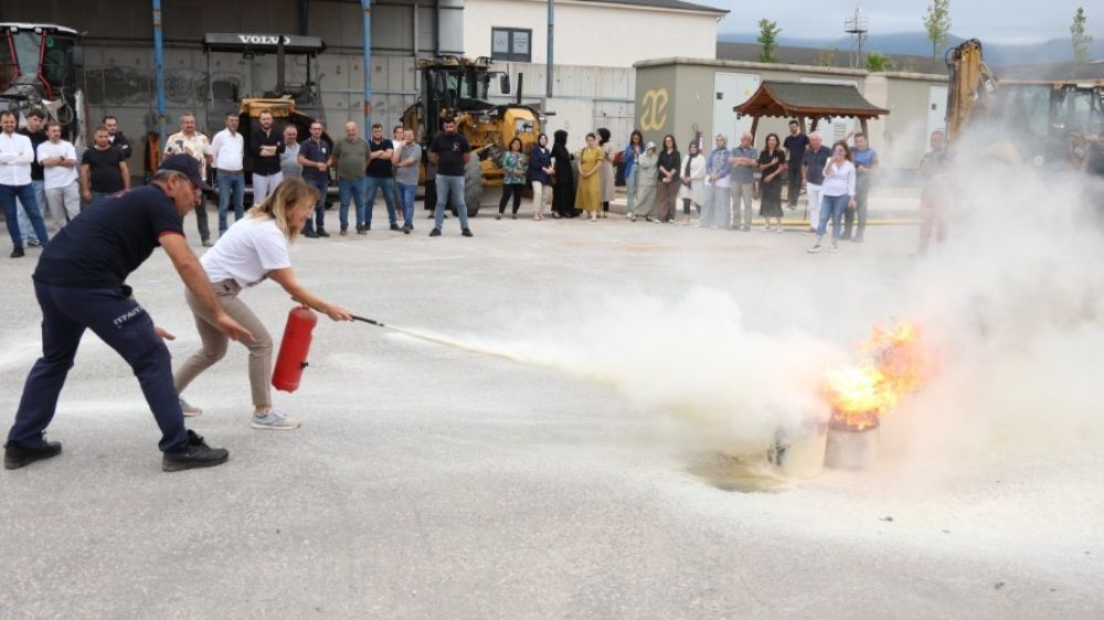 Kartepe Belediyesi'nde yangın tatbikatı
