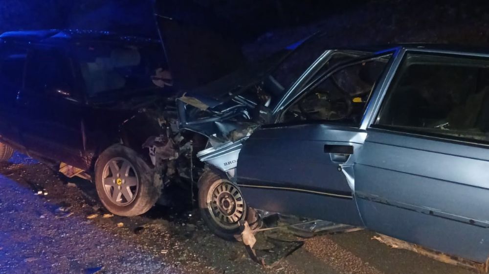 Kastamonu’da iki otomobil kafa kafaya çarpıştı: 3 yaralı