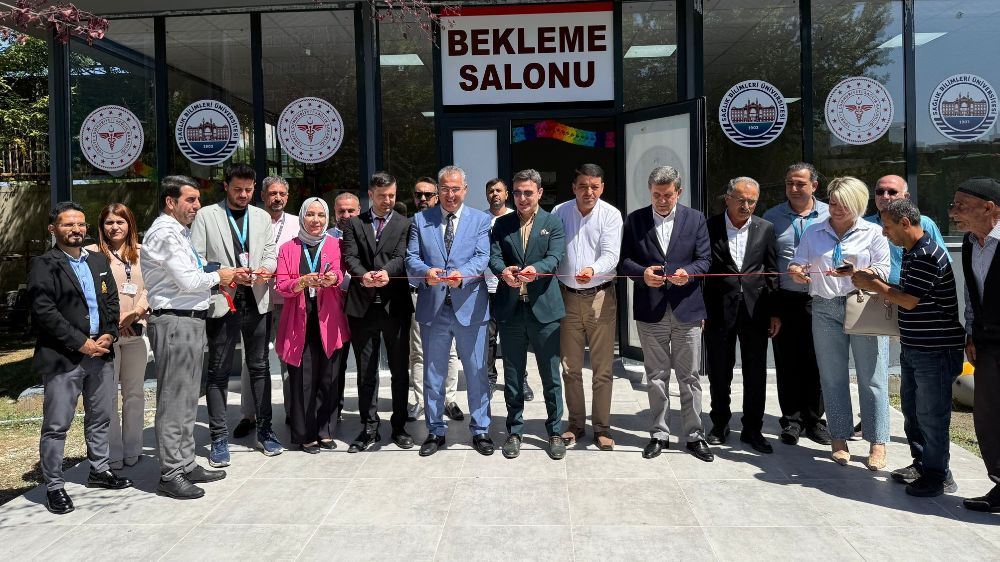 Kayapınar'da Kadın Doğum ve Çocuk Hastanesi'ne bekleme salonu desteği