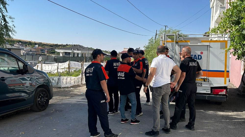 Kayıp çocuk ekipler tarafından sağ olarak bulundu