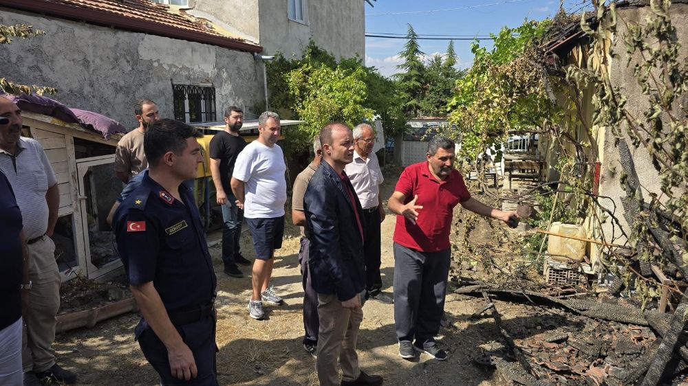Kaymakam Dinçer, yangında zarar gören alanı yerinde inceledi