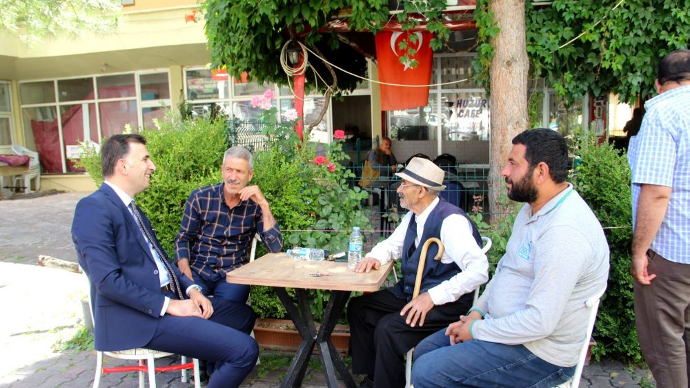 Kaymakam Küçük, esnaf ve vatandaşlarla bir araya geldi