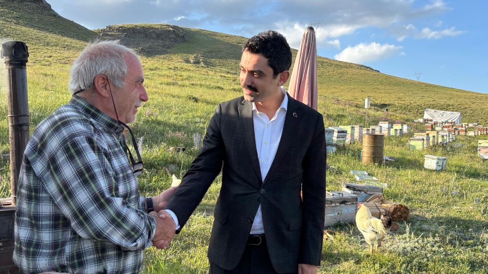 Kaymakam Tutal’dan arıcıya ziyaret