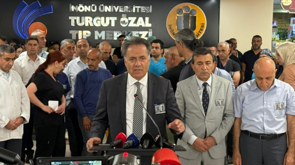 Kazada hayatını kaybeden sağlık görevlilerine hüzünlü veda