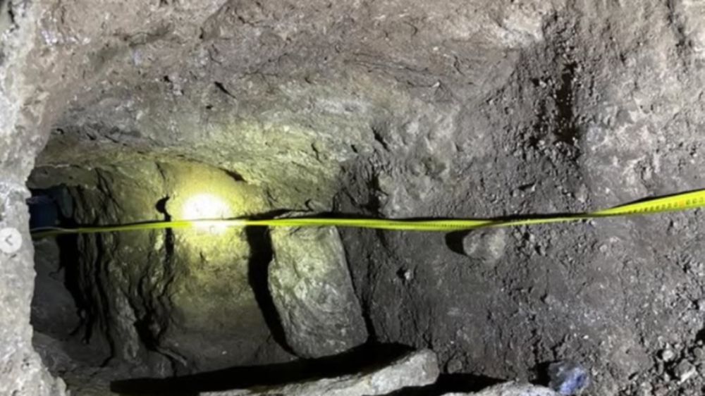 Kazdıkları 14 metrelik tünelde suçüstü yakalandılar