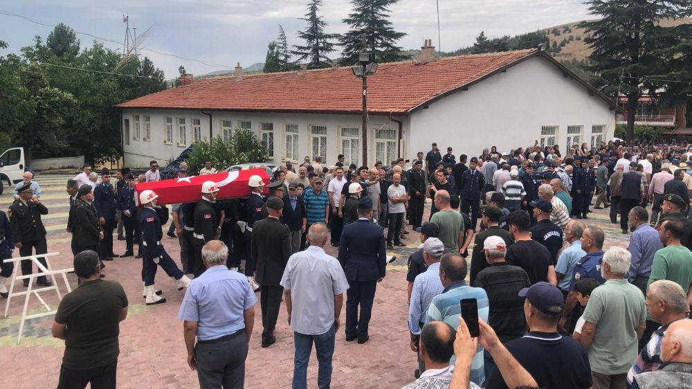  Kıbrıs gazisi Hüyük’te törenle son yolculuğuna uğurlandı