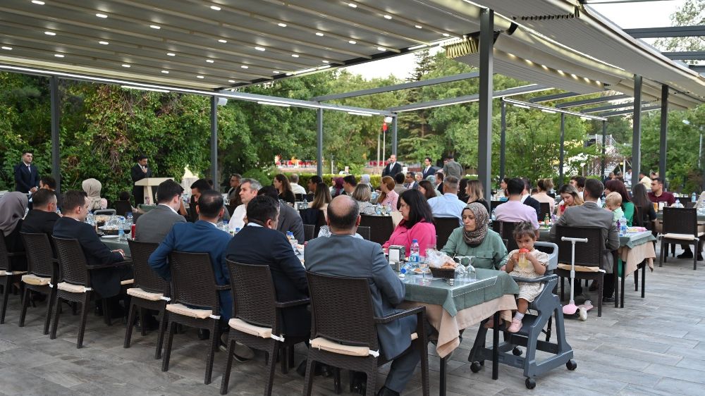  Kırıkkale'de HSK kararnamesiyle görev yeri değişen hâkim ve savcılar için veda programı düzenlendi