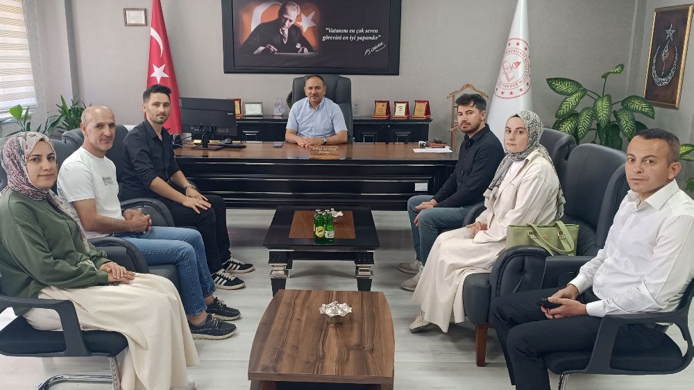 Kitap Van Projesi'yle Muradiye il genelinde zirveye oturdu