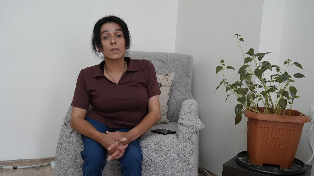 Komşusunu gürültü yaptığı için polise şikayet eden engelli kadın sokak ortasında darbedildi