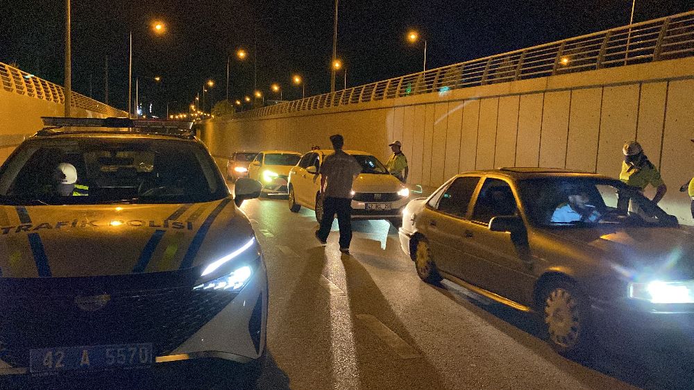 Konya'da  Polis olacağını söyledi, alkollü araç kullanmaktan ehliyetine 2. kez el konuldu