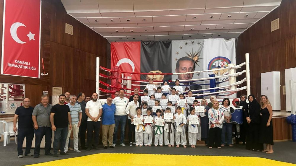 Körfez'de spor okulları yıl boyunca hizmet veriyor