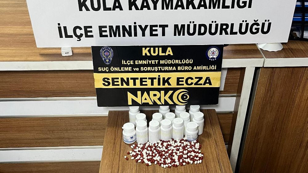 Kula'da uyuşturucu satıcılarına darbe: 7 şüpheli yakalandı