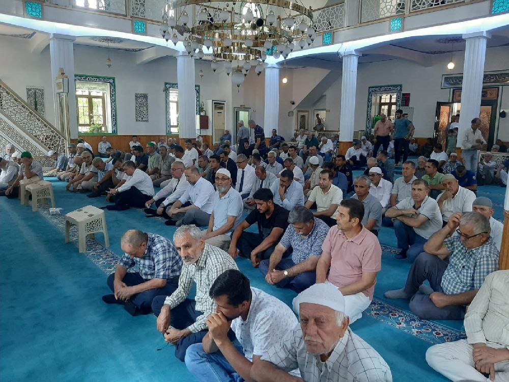 Kumluca'da 15 Temmuz şehitleri dualarla anıldı