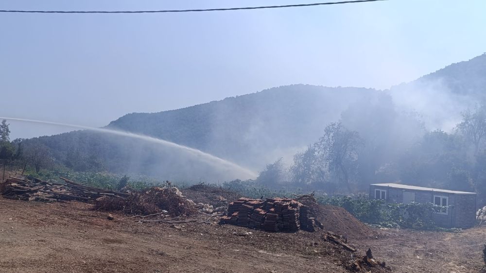 Kumluca’da makilik yangını 7 dakikada müdahale ile kontrol altın alındı