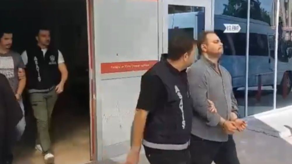 Kundaklama şüphesiyle tutuklanan avukat ve arkadaşına 9 yıl hapis talebi