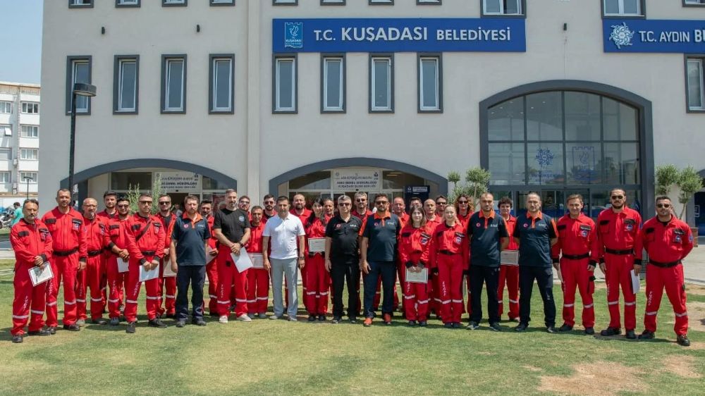 Kuşadası arama kurtarma ekibi eğitimlerini tamamladı