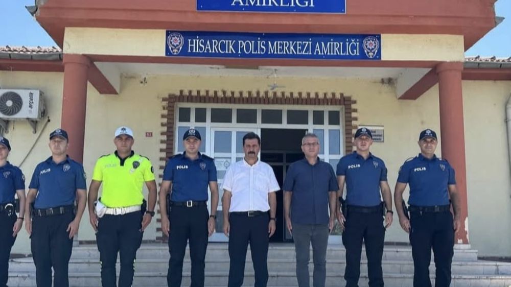 Kütahya İl Emniyet Müdürü Osman Elbir, Hisarcık İlçe Emniyet Amirliğini ziyaret etti.