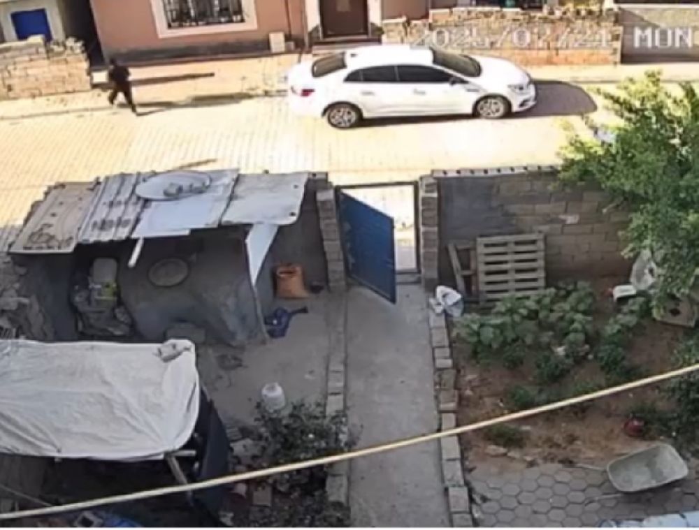 LGS’de başarı elde eden öğrenciler altın ile ödüllendirildi