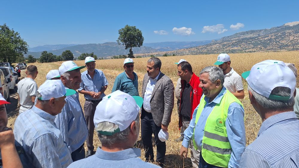 Manavgat'ta tutuklanan belediye başkanı Nefi Kara'ya destek mitingi