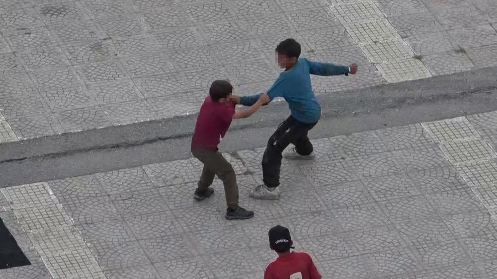  Meydanda gergin anlar