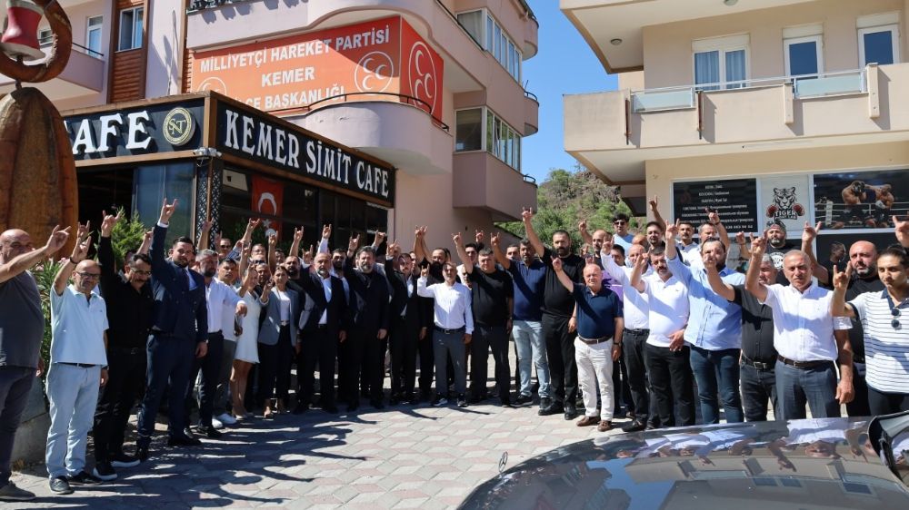 MHP Antalya Kemer İlçe Teşkilatında Atama   Ahmet Ali Güven göreve başladı 