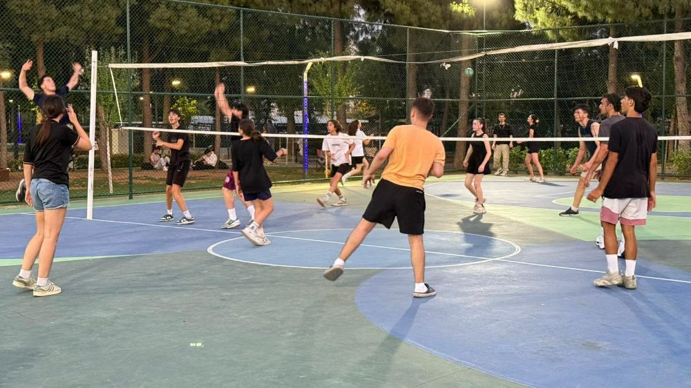 Mimar Sinan Parkı’na vatandaşlardan yoğun ilgi