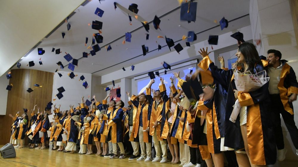 MSKÜ Mimarlık ve İlahiyat Fakültesi'nde mezuniyet coşkusu