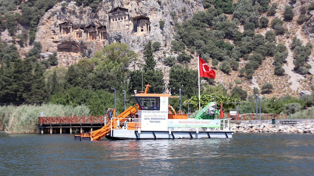Muğla Büyükşehir’in ‘BB-3 Acil Müdahale’ teknesi görevde