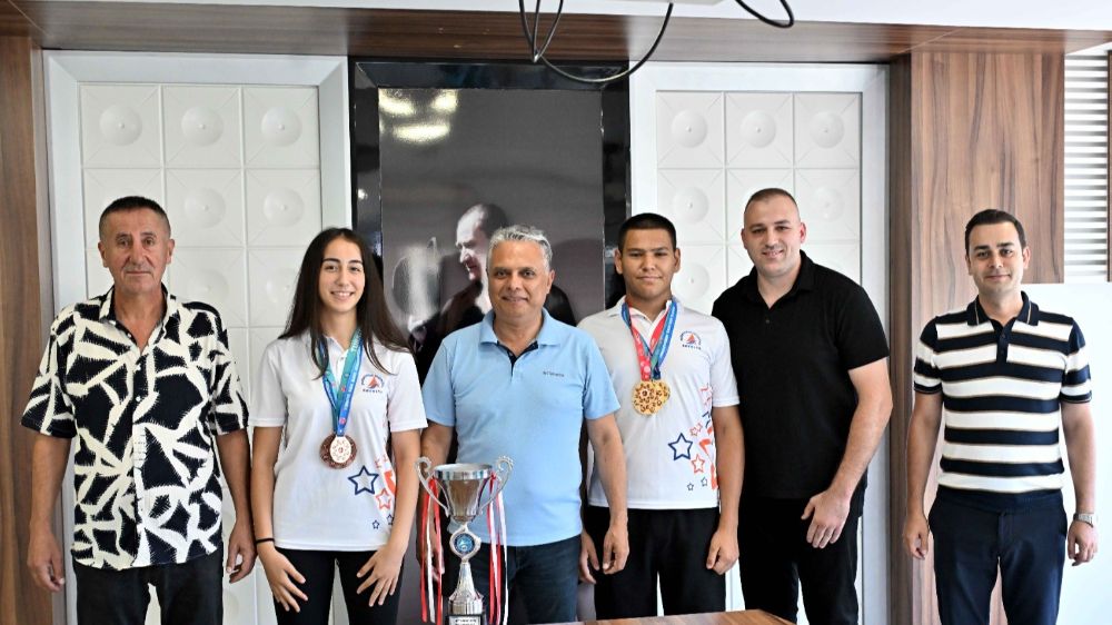 Muratpaşa’nın sporcularından altın zafer