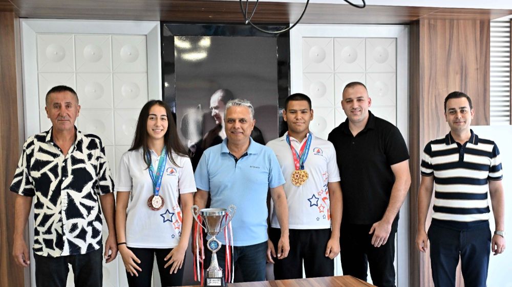 Muratpaşa’nın sporcularından altın zafer