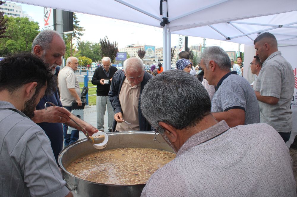 Nasrullahzade Vakfı'ndan 442 yıldır kesilmeyen hayır