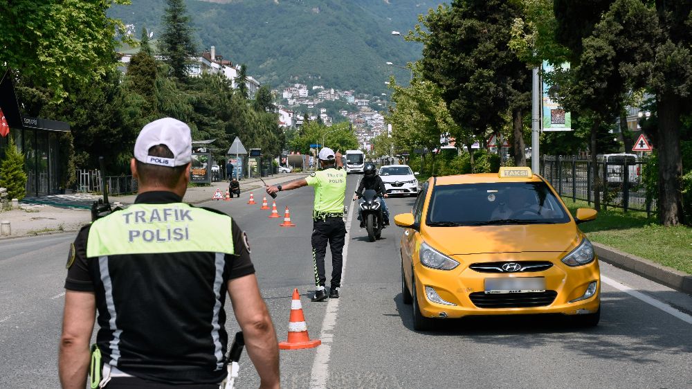 Ordu'da bir haftada 15 binden fazla araç ve sürücüsü denetledi