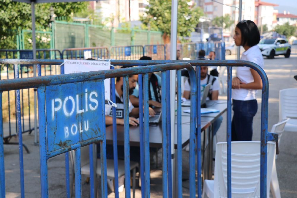 Otel yangını davasında itfaiye personelleri tanık olarak dinlendi